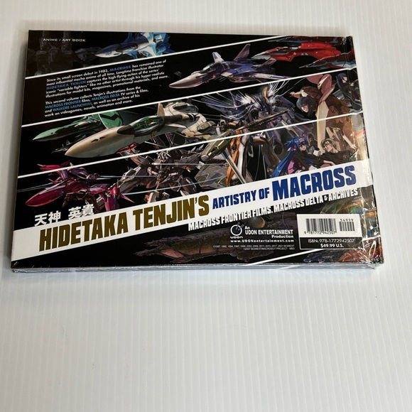 Hidetaka Tenjin’s Artistry of Macross Frontier Delta Archives Anime Artbook New - Picture 2 of 5